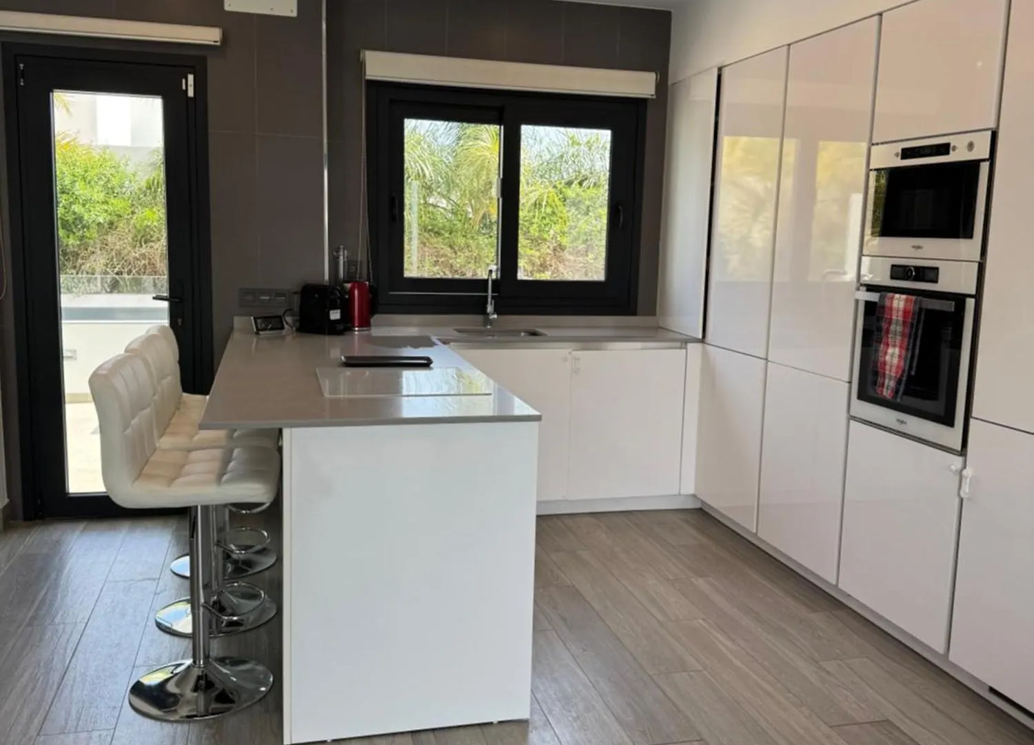 Villa Manuel نيرخا إسبانيا